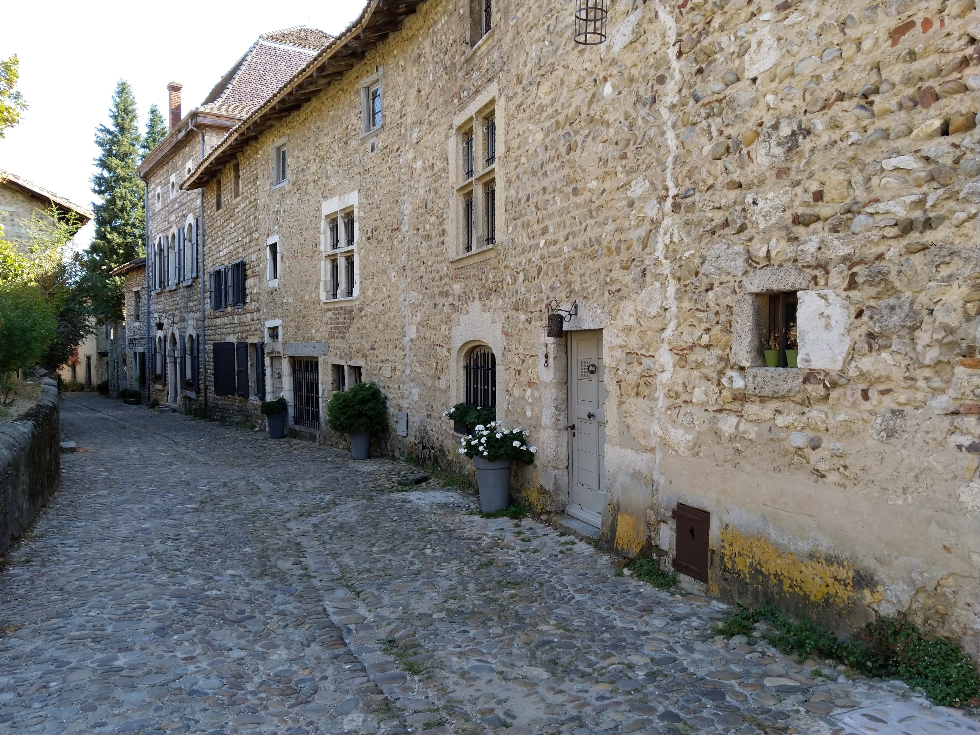 contruisez votre maison à Perouge