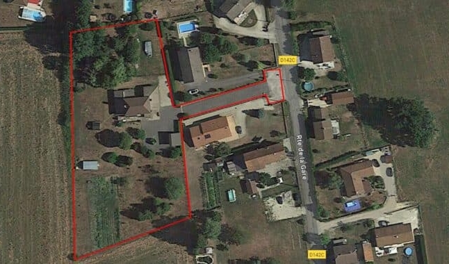 Terrains à Les Abrets en Dauphiné 520 m2